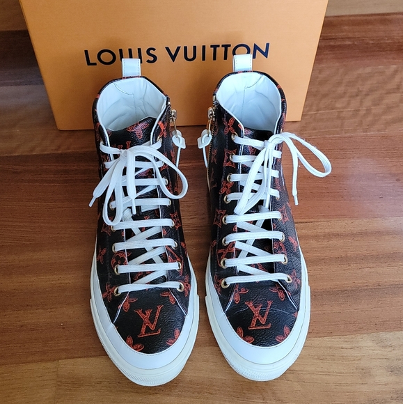 Louis Vuitton Catogram Stellar Sneakers - Picture 3 of 15